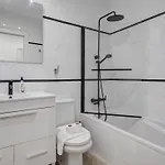 White Center By Hello Homes *