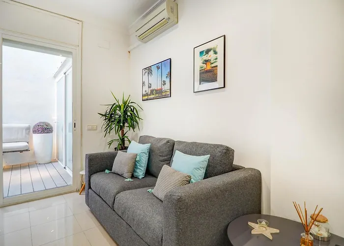 White Center By Hello Homes *